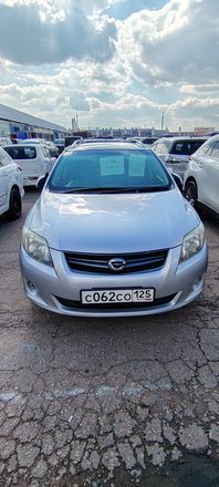 Toyota Corolla Fielder, 2010