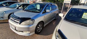 Toyota Ipsum, 2001
