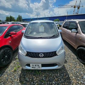 Nissan DAYZ, 2013