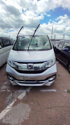 Honda Stepwgn, 2016
