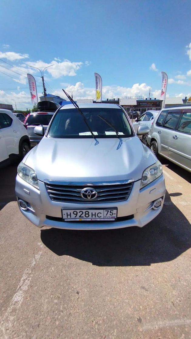 Toyota RAV4, 2012
