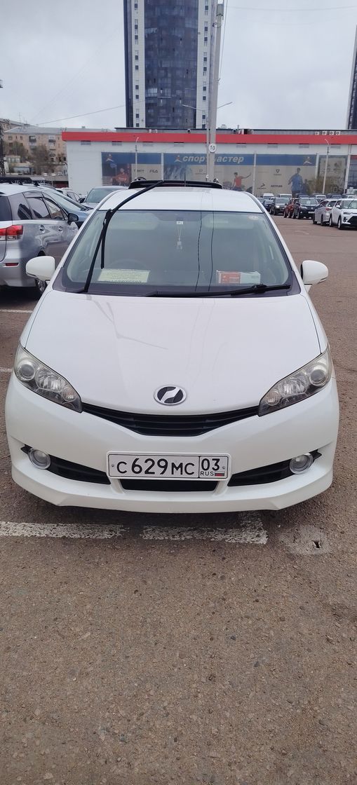 Toyota Wish, 2012