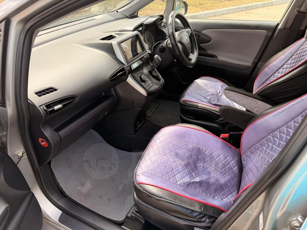 Toyota Wish, 2011