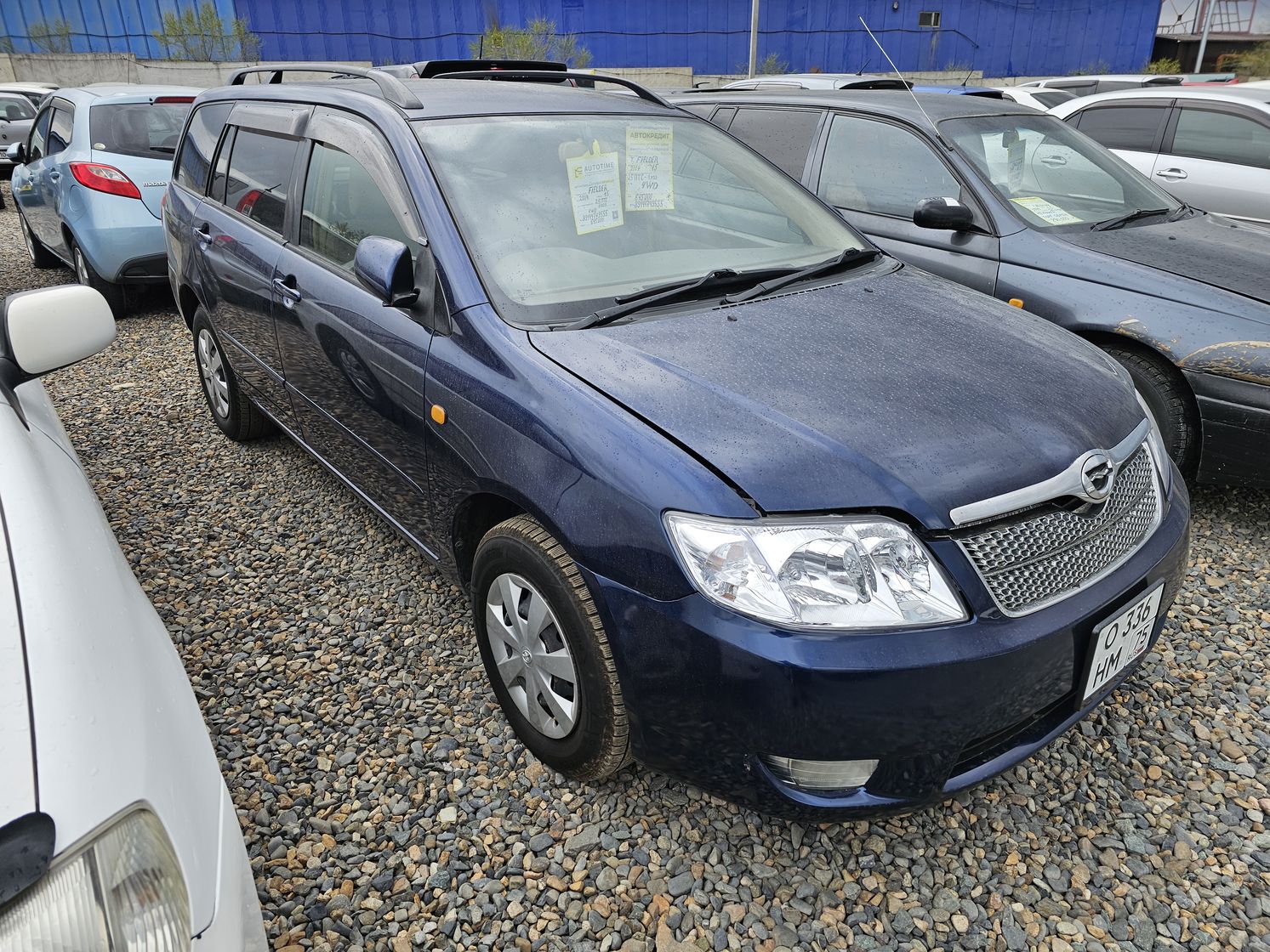 Toyota Fielder, 2004