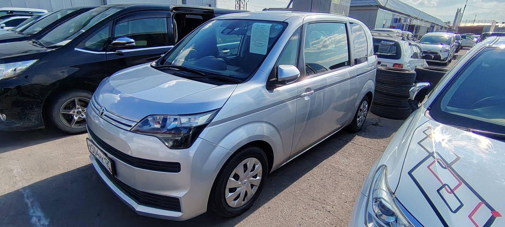 Toyota Spade, 2016