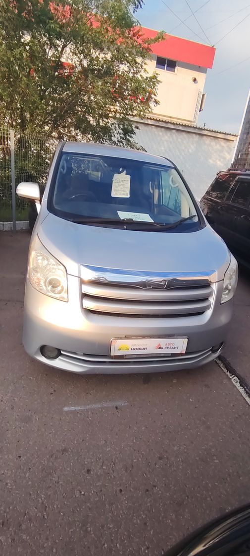 Toyota Noah, 2007