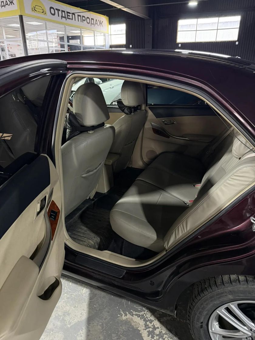 Toyota Premio, 2013