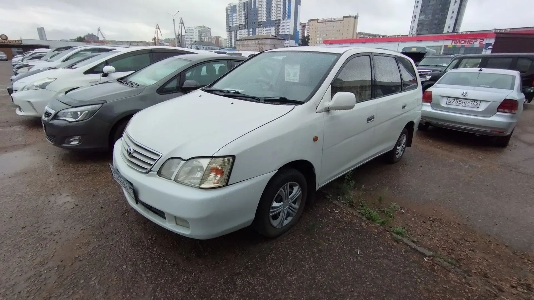 Toyota Gaia, 1999