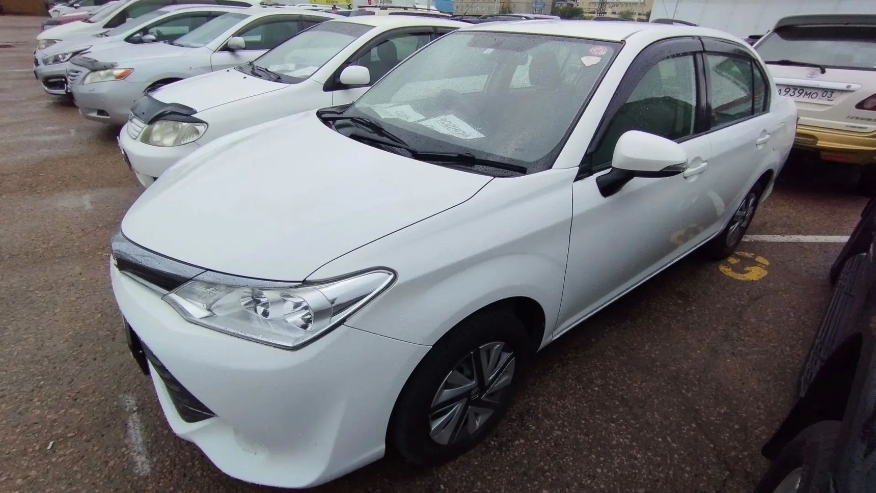 Toyota Corolla Axio, 2016