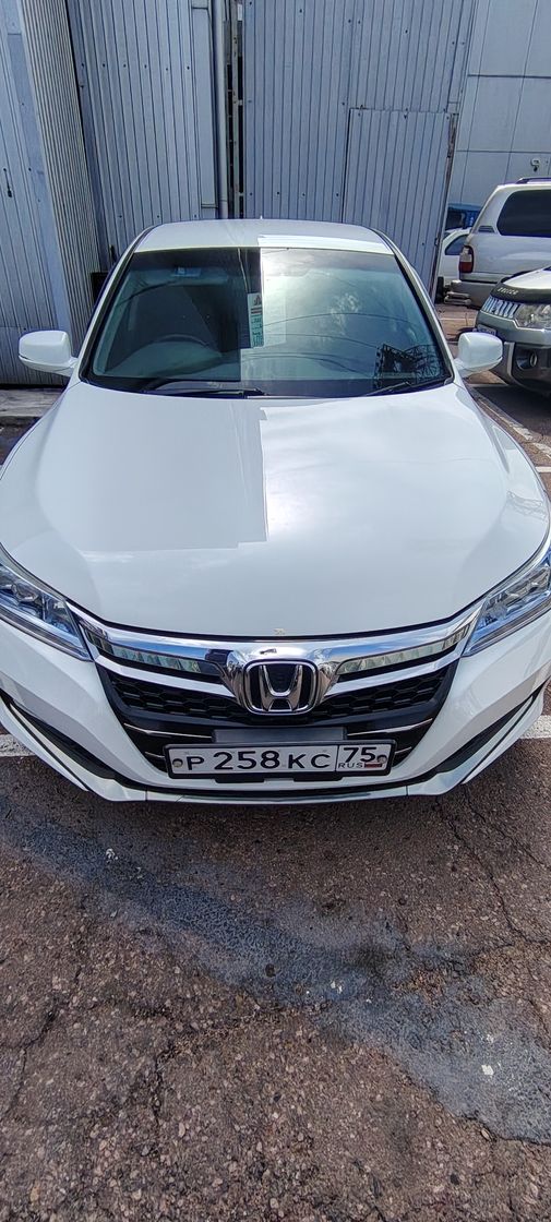 Honda Accord Hybrid, 2013