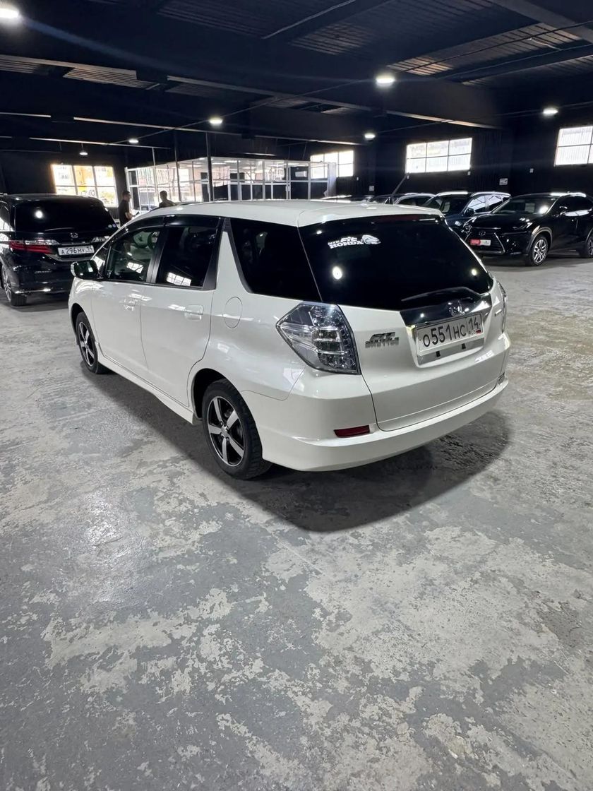 Honda Fit Shuttle, 2012