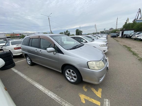 Nissan Liberty, 2002