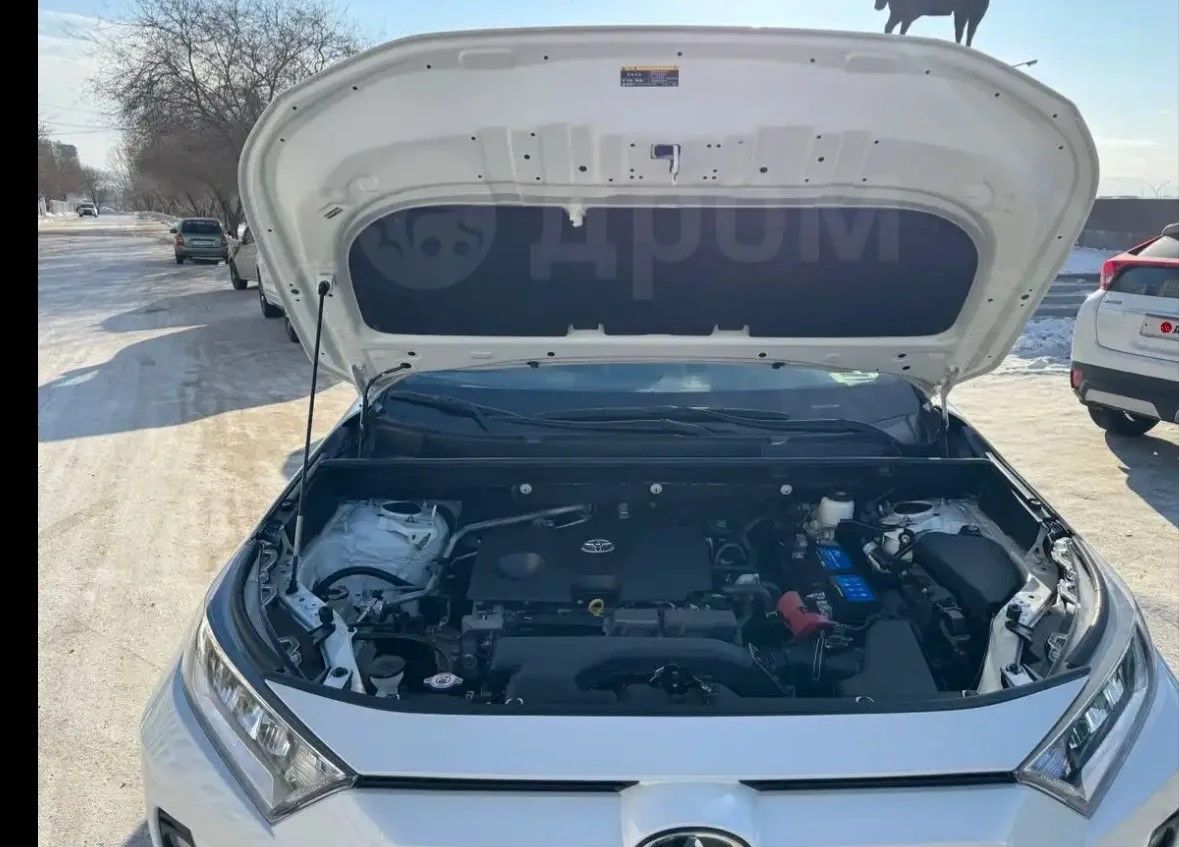 Toyota RAV4, 2020