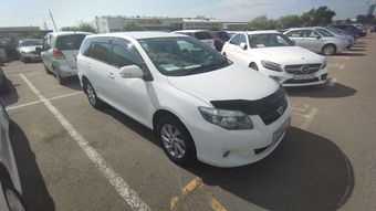 Toyota Corolla Fielder, 2011