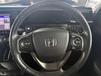 Honda Stepwgn, 2016