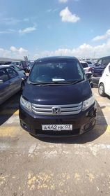 Honda Freed Spike, 2011