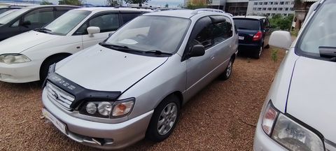 Toyota Ipsum, 1998