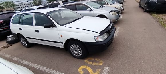 Toyota Caldina, 2000