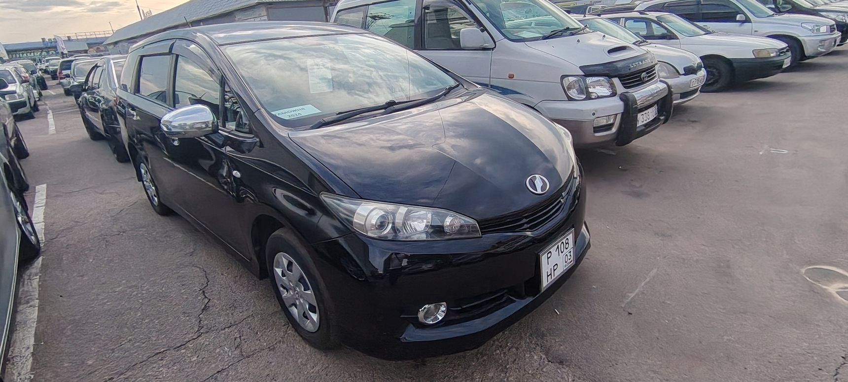 Toyota Wish, 2011
