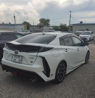 Toyota Prius PHV, 2019