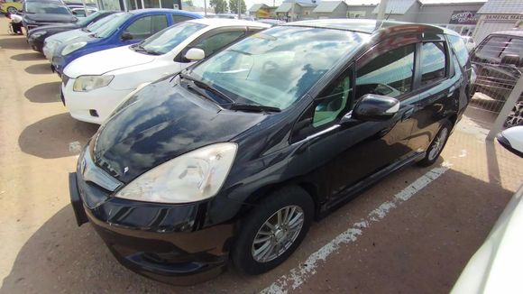 Honda Fit Shuttle, 2012