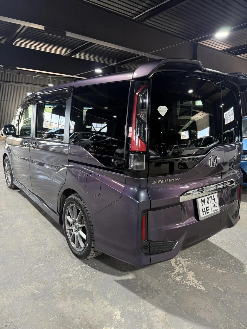 Honda Stepwgn, 2016