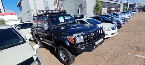 Toyota Land Cruiser, 2013