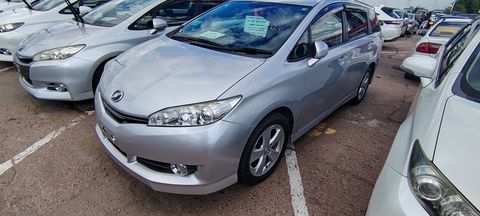 Toyota Wish, 2014
