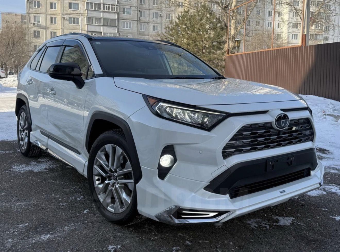 Toyota RAV4, 2021