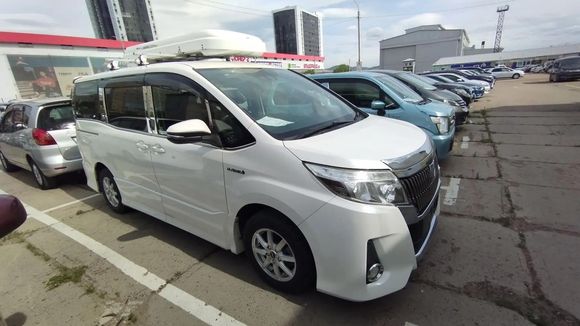 Toyota Noah, 2016
