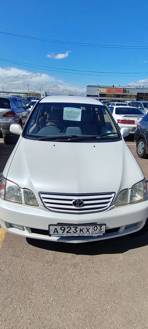 Toyota Gaia, 2000