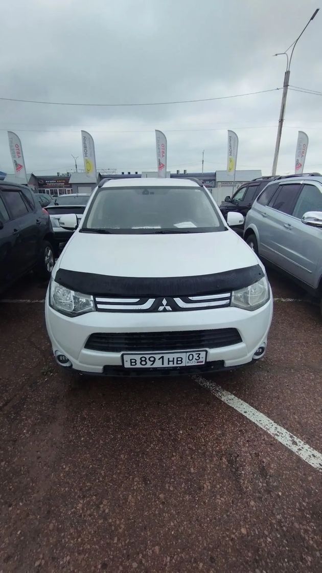 Mitsubishi Outlander, 2012