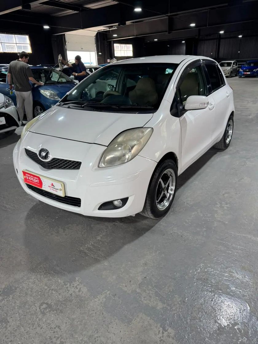 Toyota Vitz, 2008