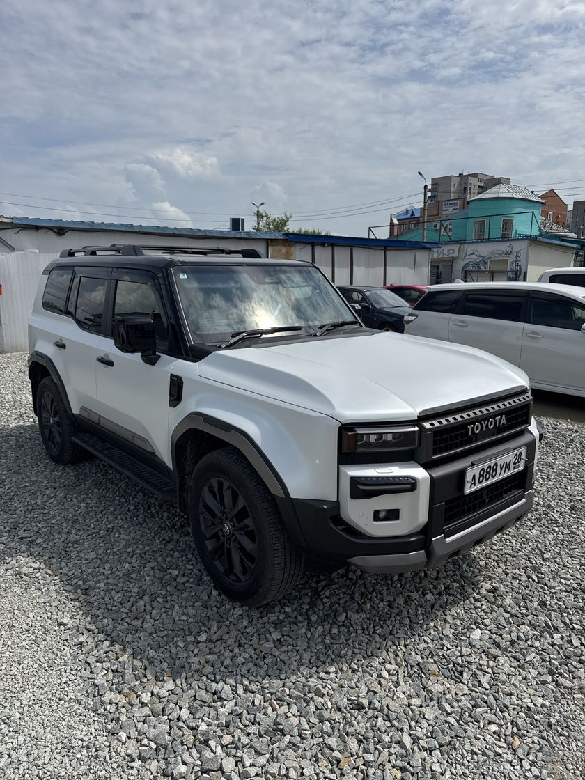 Toyota Land Cruiser Prado, 2025