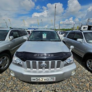 Toyota Kluger V, 2001