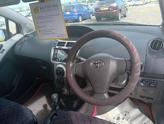 Toyota Vitz, 2010