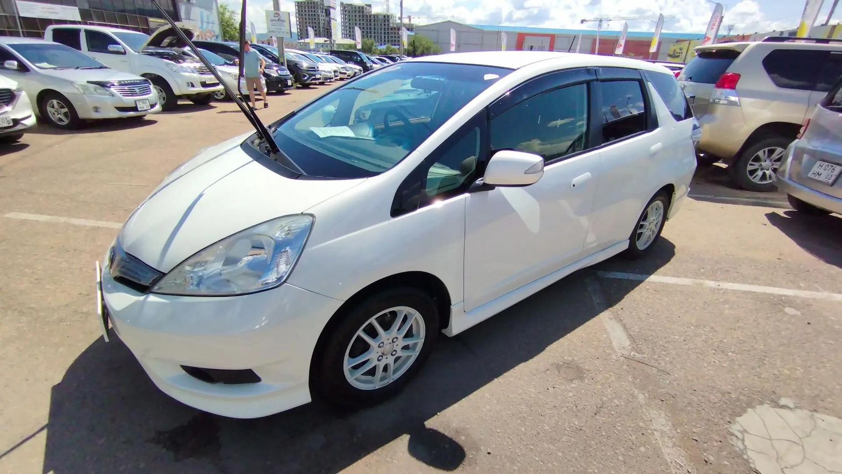 Honda Fit Shuttle, 2012
