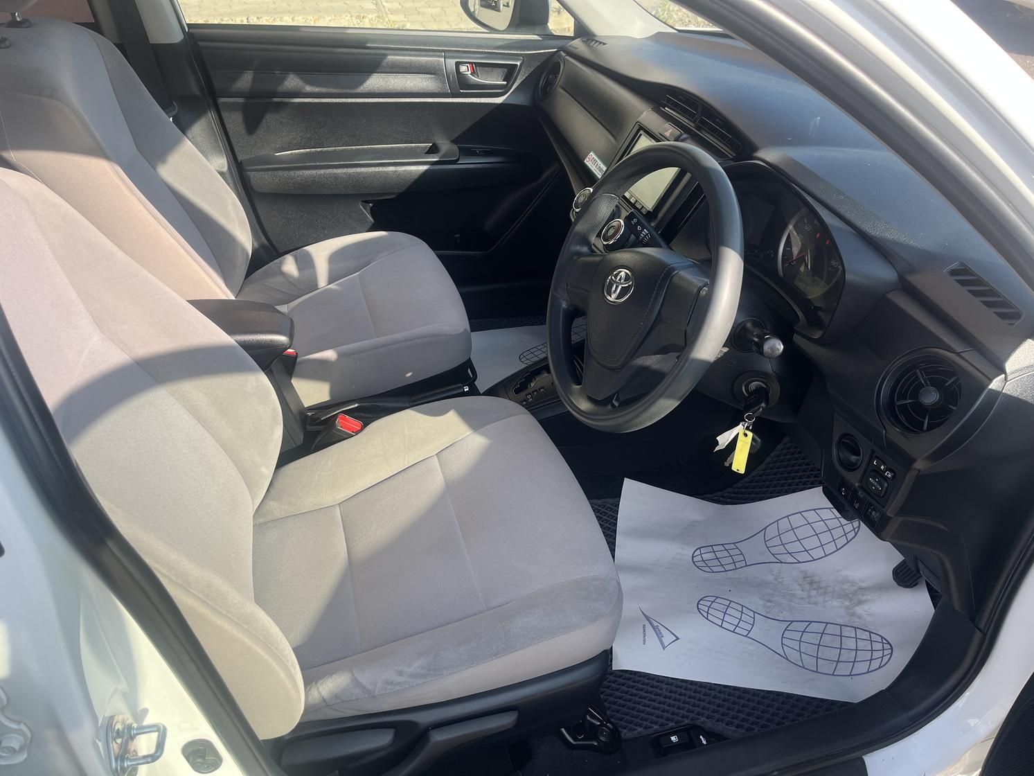 Toyota Corolla Axio, 2017