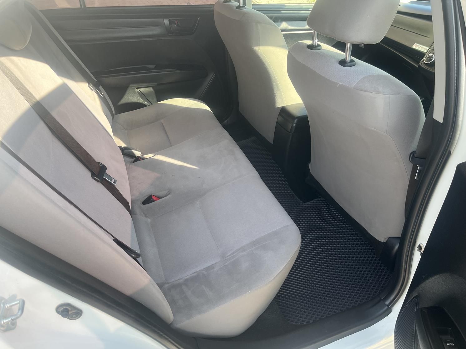 Toyota Corolla Axio, 2017