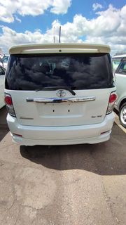 Toyota Corolla Rumion, 2011