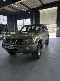 Nissan Safari, 2003