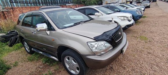 Toyota Harrier, 1998