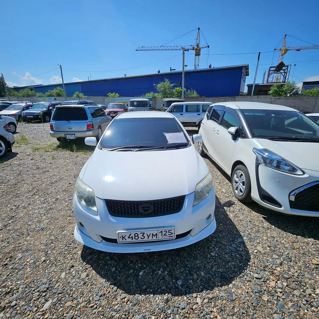 Toyota Corolla Fielder, 2011