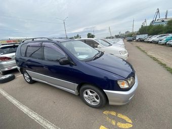 Toyota Ipsum, 1998