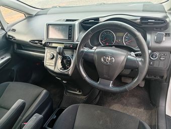 Toyota Wish, 2010