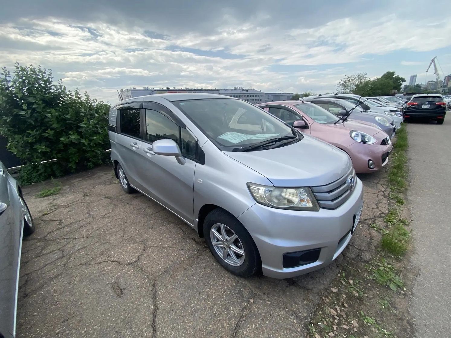 Honda Freed Spike, 2010