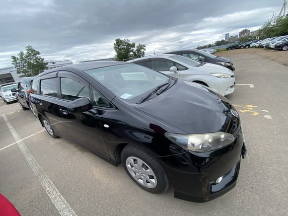 Toyota Wish, 2010