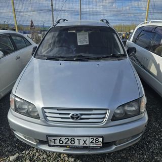 Toyota Ipsum, 1998