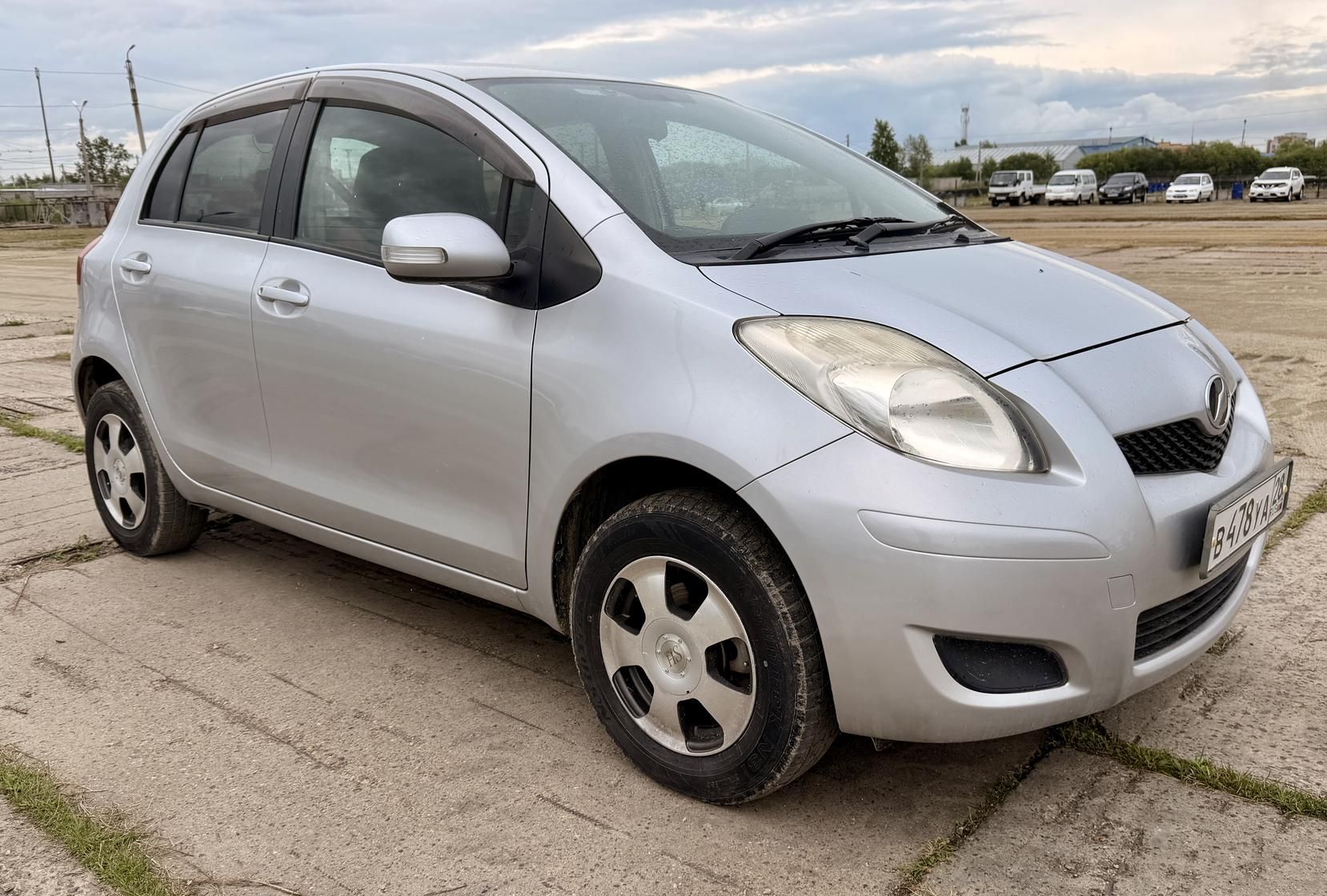 Toyota Vitz, 2009