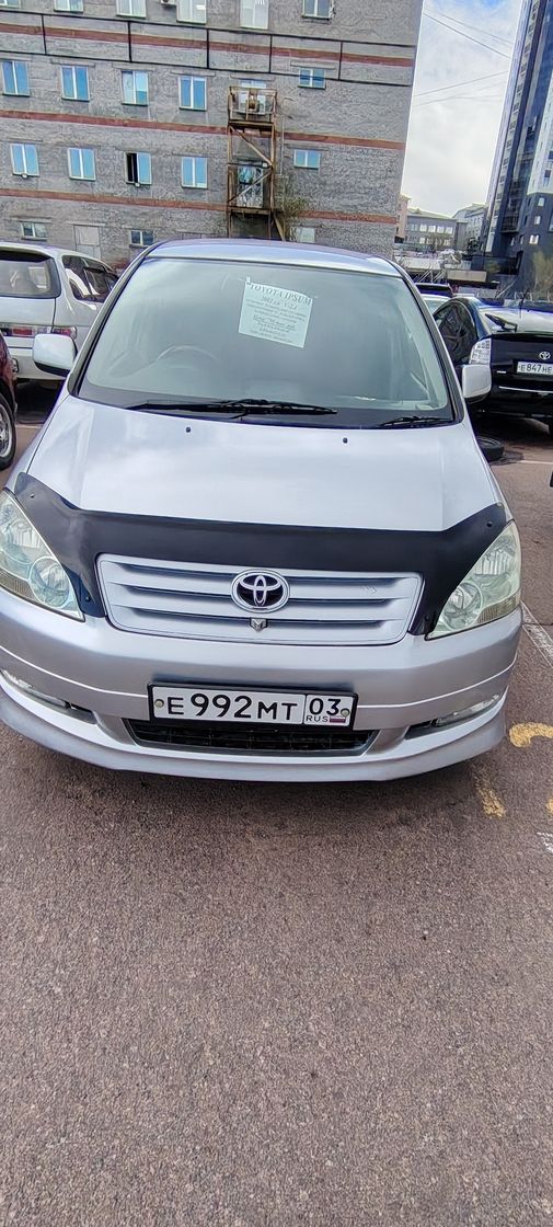 Toyota Ipsum, 2002